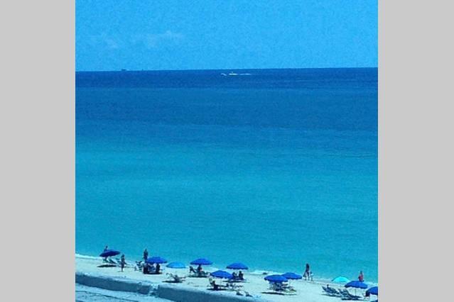 Castle Beach Resort Apartment Miami Beach Buitenkant foto